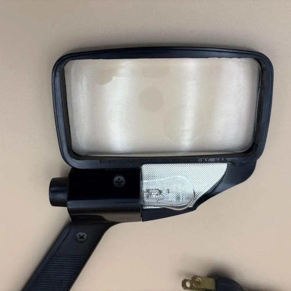 Vintage Bausch & Lomb Hand Held Electric Illuminating Magnifier Magnifying Glass